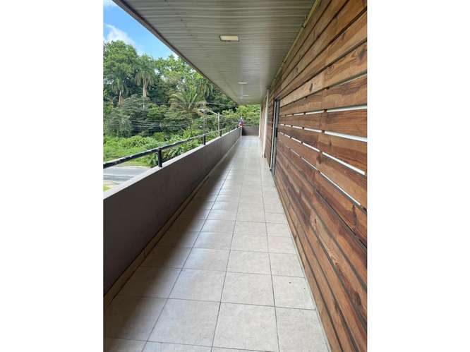 SE ALQUILA LOCAL EN COLON PLANTA ALTA VACIO 160M2 AS - Imagen 2