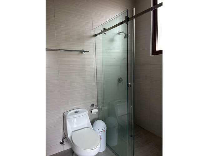 Alquilo bello apartamento en Costamare 1300$ 3 RECAMARAS - Imagen 12