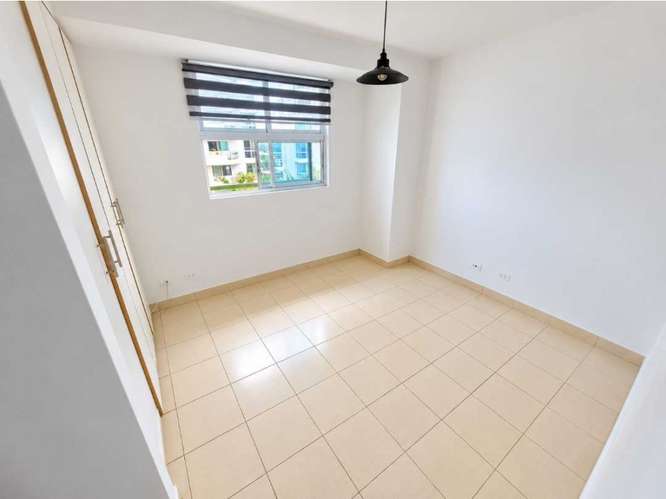 APARTAMENTO EN VENTA PLAZA EDISON - Imagen 7