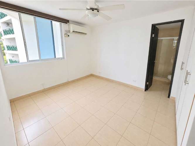 APARTAMENTO EN VENTA PLAZA EDISON - Imagen 4