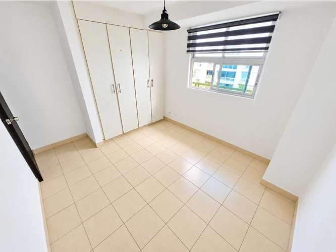 APARTAMENTO EN VENTA PLAZA EDISON - Imagen 8