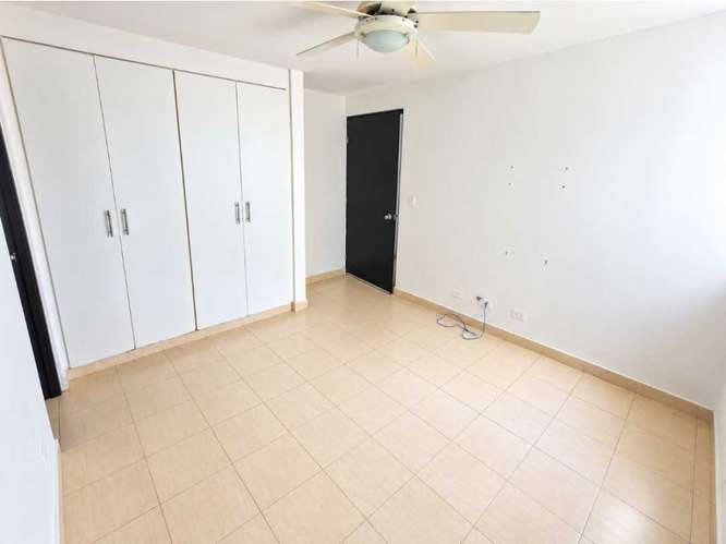APARTAMENTO EN VENTA PLAZA EDISON - Imagen 5