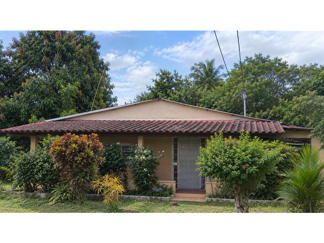 SE VENDE CASA LA CHORRERA BARRIO COLON 270M 3 HABITACIONES AMPLIA - Imagen 13