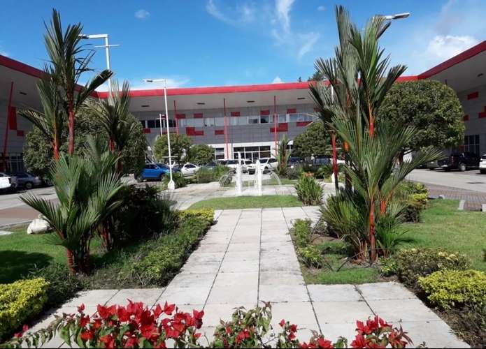 Design Plaza - Local Comercial de 115 m² en Chiriquí - Imagen 1