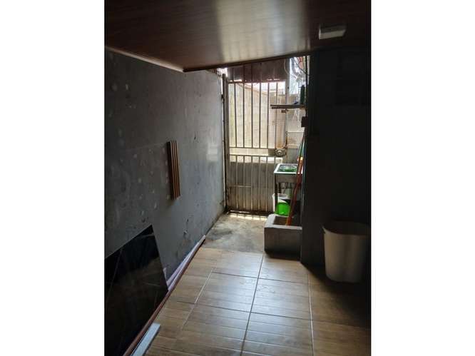 LOCAL VILLA LUCRE / CENTRO COMERCIAL PUNTA FRESCA / 55M / DEPOSITO JC - Imagen 8