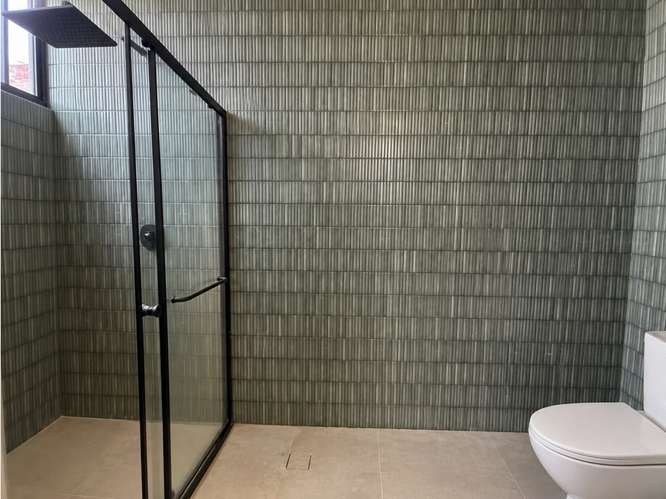 GORGONA / PH MALIBU LAKES / 4 HABITACIONES / 600M / PISCINA / JACUZZI