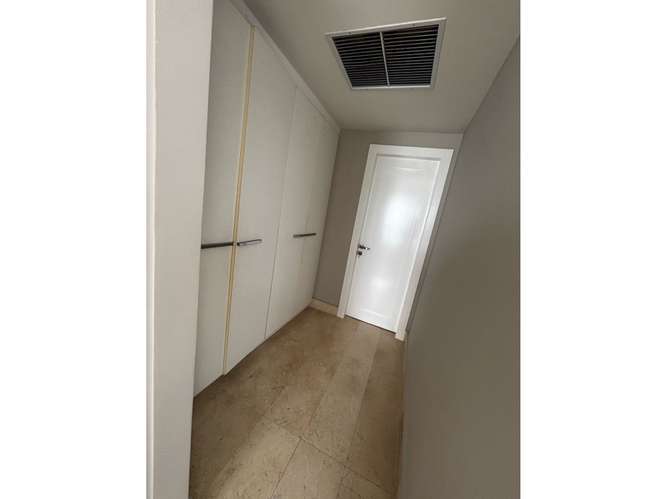 Alquilo bello apartamento Yoo Panamá 2000$ - Imagen 5