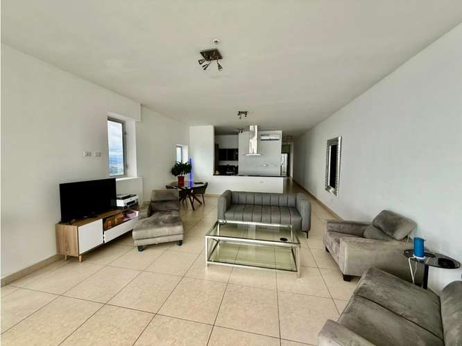  ¡EXCLUSIVO APARTAMENTO EN ALQUILER CON VISTA AL MAR! - Imagen 2
