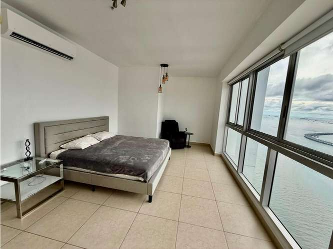  ¡EXCLUSIVO APARTAMENTO EN ALQUILER CON VISTA AL MAR! - Imagen 10
