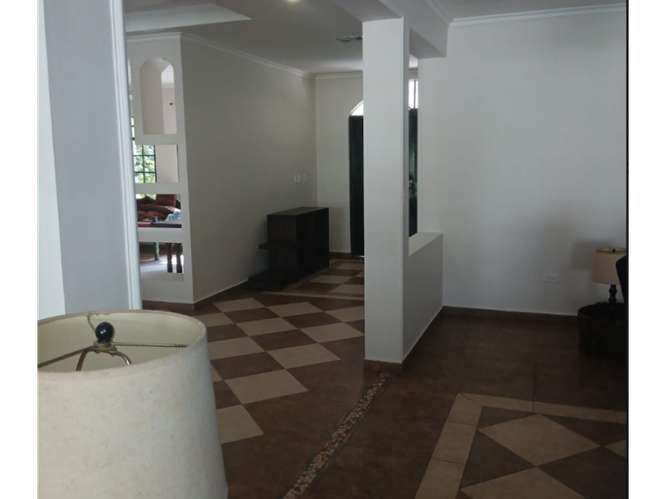 SE ALQUILA CASA ALBROOK ARBOLEDA 692M 4 HABITACION AMOBLADA PISCINA - Imagen 7