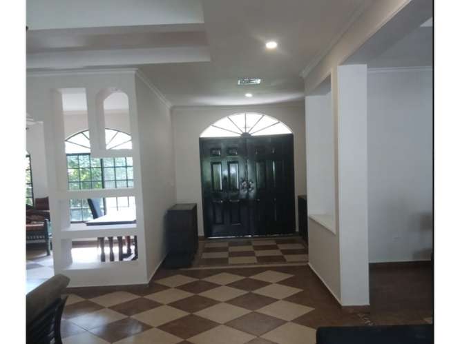 SE ALQUILA CASA ALBROOK ARBOLEDA 692M 4 HABITACION AMOBLADA PISCINA - Imagen 5
