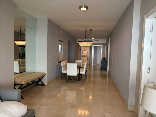 Alquilo bello apartamento en Yoo Panamá 2600$ - Imagen 4