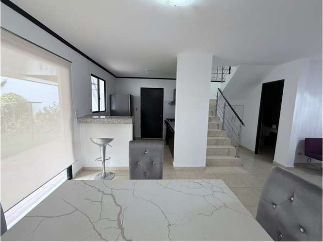 SE ALQUILA CASA DUPLEX 350M EN ARBOLEDAS LOS PINOS AMOBLADA - Imagen 9