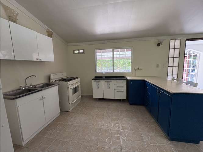 CHAME / LAS LAJAS / 1252 M2 / 2 NIVELES / 4 HABITACIONES / AMOBLADA - Imagen 6