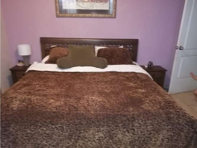 VENDO CASA BRISAS DEL GOLF CON PANALES SOLARES REMODELADA - Imagen 12