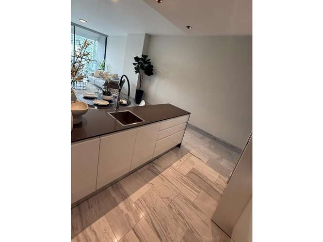 SE ALQUILA APARTAMENTO AV. BALBOA NUOVO 105M 2 HABITACIONES AMOBLADO - Imagen 5
