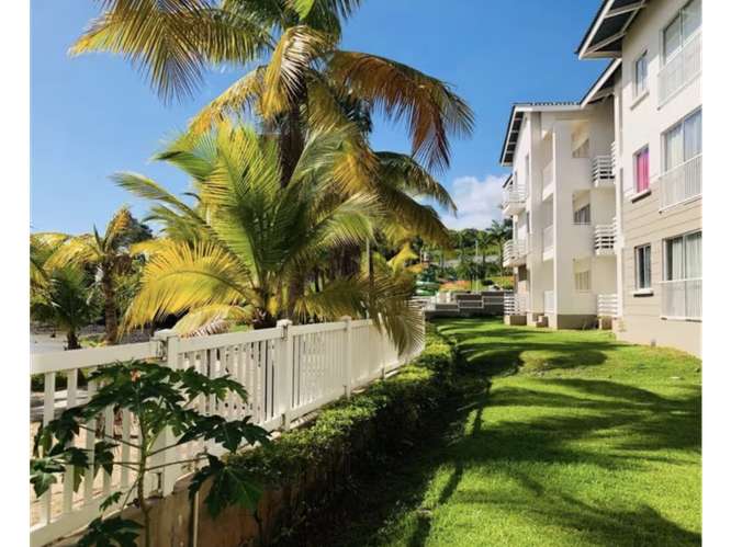 SE ALQUILA APARTAMENTO EN PLAYA DORADA ALTAMARINA 78 M2 FRENTE AL MAR