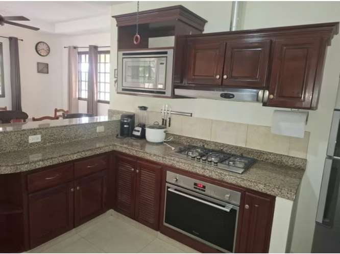 SE ALQUILA CASA EN PENONOME  750 M2 CON PATIO AMOBLADA - Imagen 4