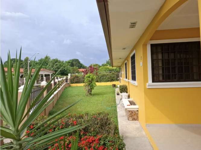 SE ALQUILA CASA EN PENONOME  750 M2 CON PATIO AMOBLADA - Imagen 3