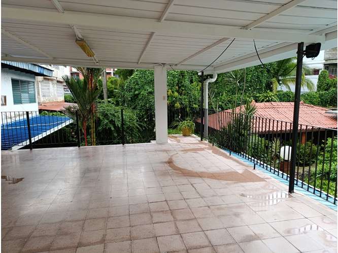 Casa en venta, El Carmen, Panamá | con piscina y local comercial | ES - Imagen 11