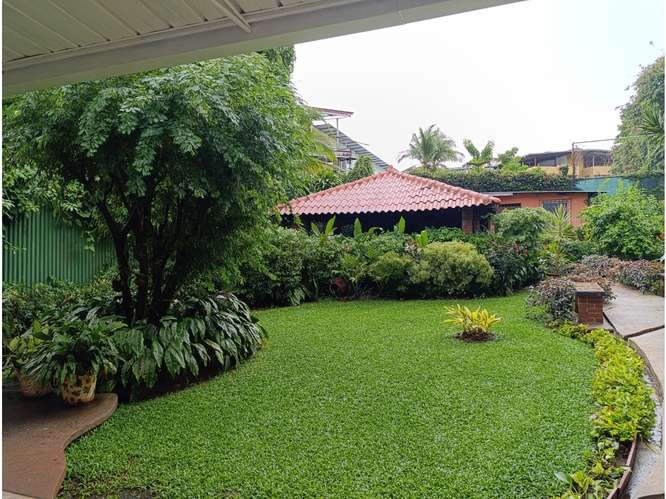 Casa en venta, El Carmen, Panamá | con piscina y local comercial | ES - Imagen 4