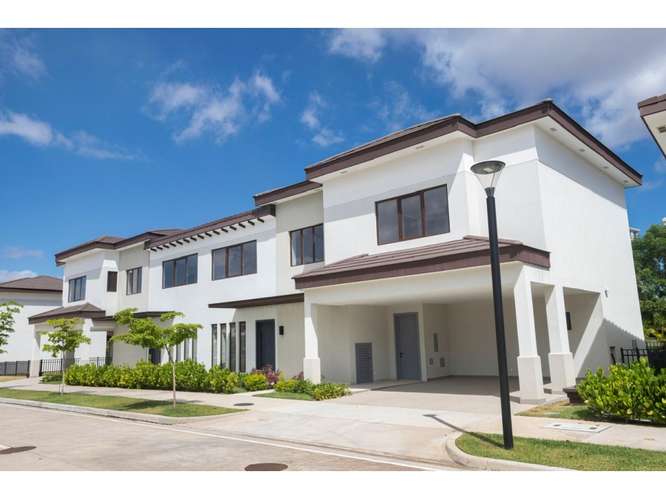 CASA EN VENTA - THE WOODS - SANTA MARIA disponibilidad limitada