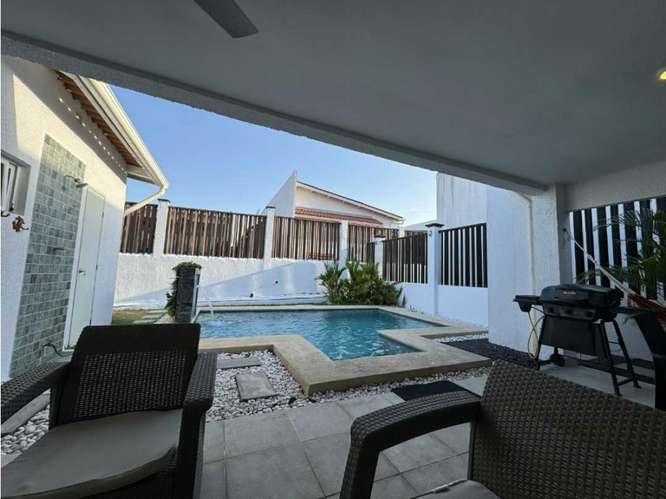 Alquiler de Casa en Coronado