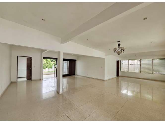 Venta de Casa en Loma Grande, San Francisco - Imagen 3