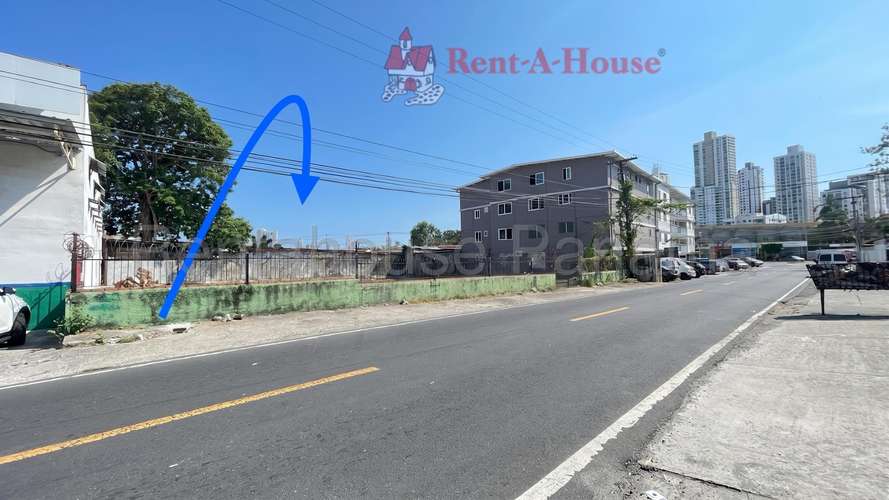 Venta de Terreno en Parque Lefevre| 877 m², 27GP482