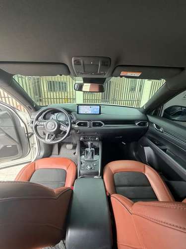 Mazda CX5 Signature 2027 COMO NUEVO 