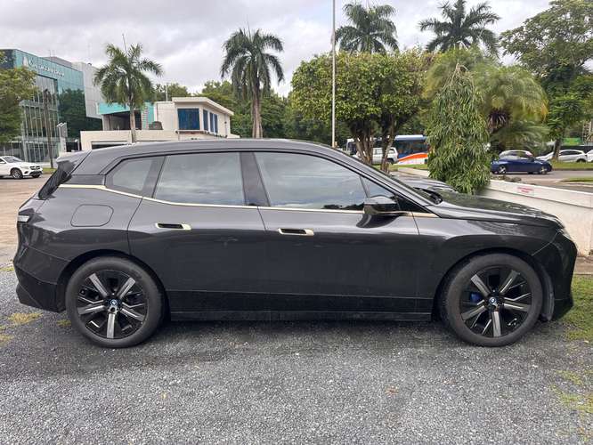BMW IX 40 Sport Suite 2023 IMPECABLE 