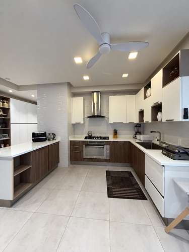Exclusivo apartamento de lujo en Costa del Este con vista al mar y 3 estacionamientos