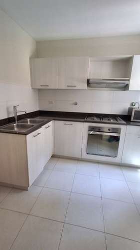 Alquilo apartamento línea blanca en Versalles  - Imagen 2