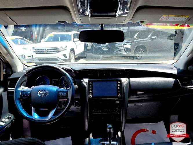 TOYOTA FORTUNER 2022 CON 1 AÑO DE GARANTIA