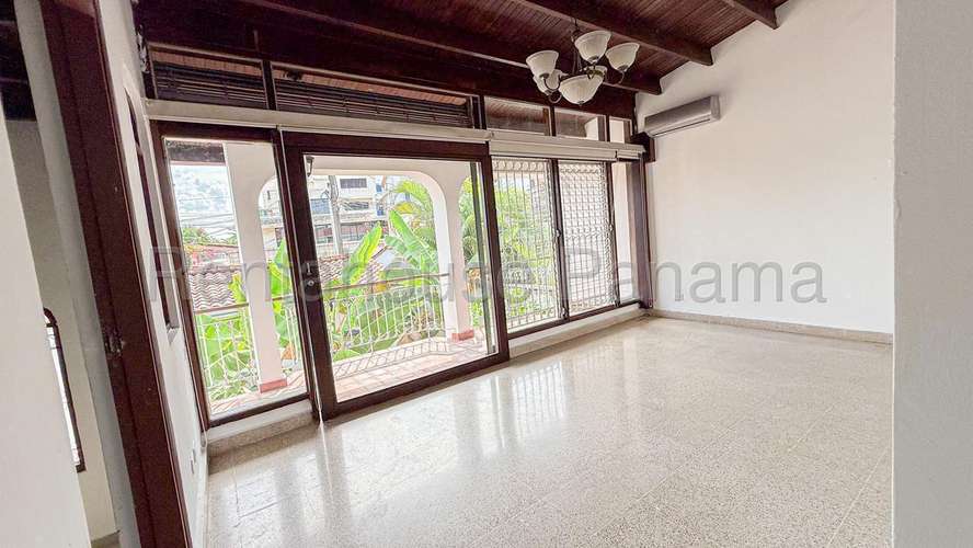 House for sale in La Alameda ANL
