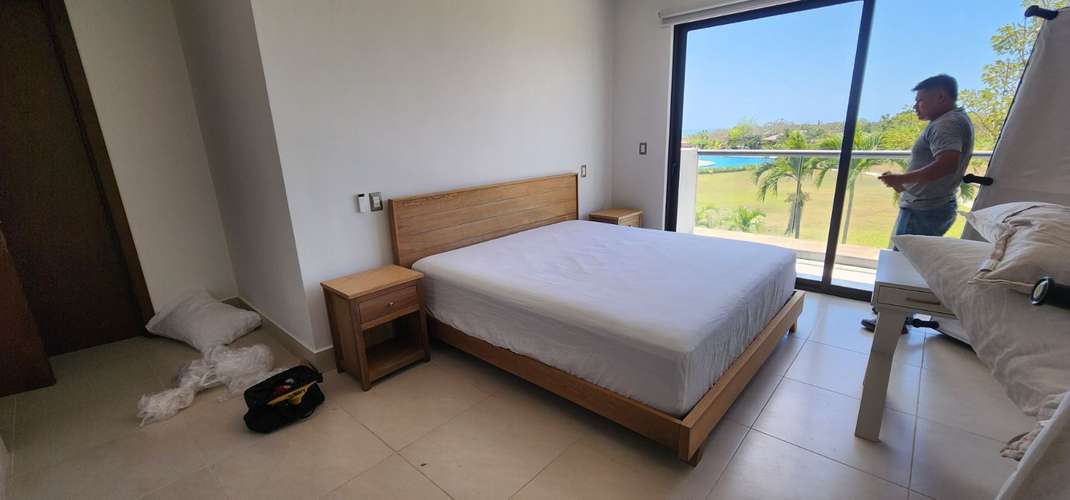 Cama king fuerte duradera capacidad de 1,200 libras hechas con roble o teka - Imagen 2