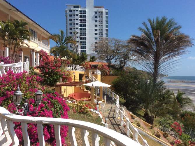 Cafe Gourmet Punta Corona. Suites frente al mar para alquiler  - Imagen 4