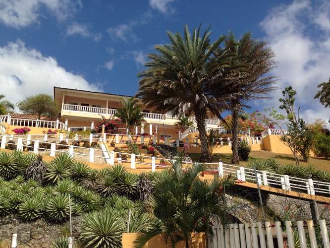 Cafe Gourmet Punta Corona. Suites frente al mar para alquiler  - Imagen 2