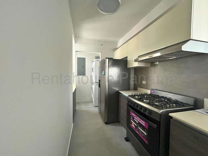 Apartamento en Alquiler en Via España 27AECC2852