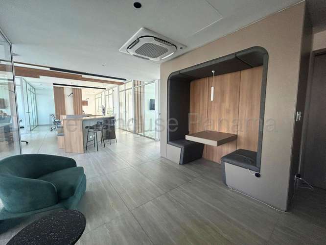 Apartamento en Alquiler en Via España 27AECC2852