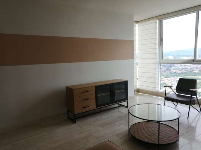 Alquilo apartamento amoblado en Costa del Este, 3 recamaras, 201m2, area social completa, fácil acceso al corredor. - Imagen 5