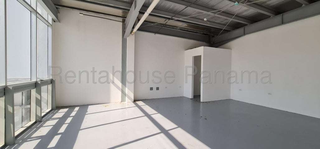 Galera en Venta en Parque Lefevre JG - Imagen 6