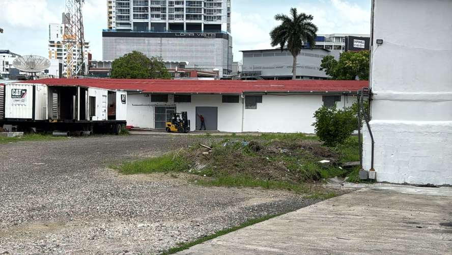 SE ALQULA BODEGA EN CARRASQUILLA - Imagen 2