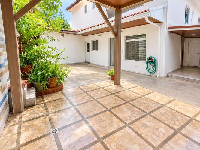 VENTA CASA REMATE VILLA ZAITA 3REC 3.5 BAÑOS 4 PARKING 2 NIVELES CV - Imagen 2