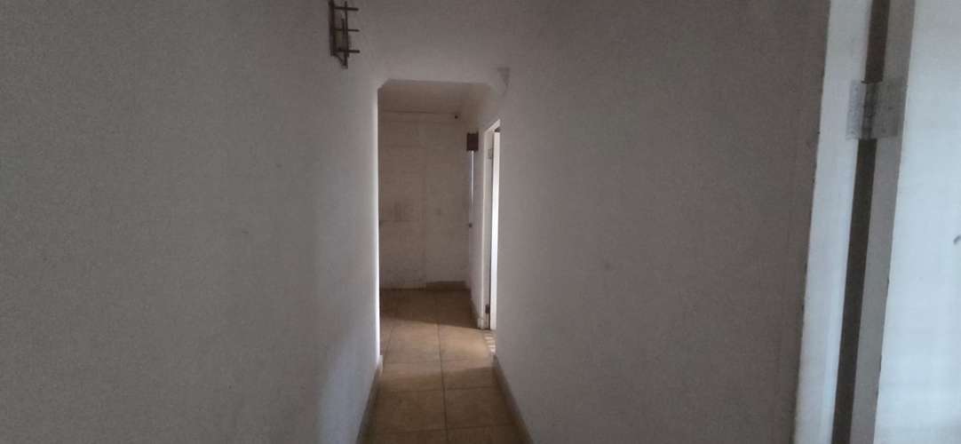 Casa en cerca de área comercial e industrial muy bien ubicada  - Imagen 5