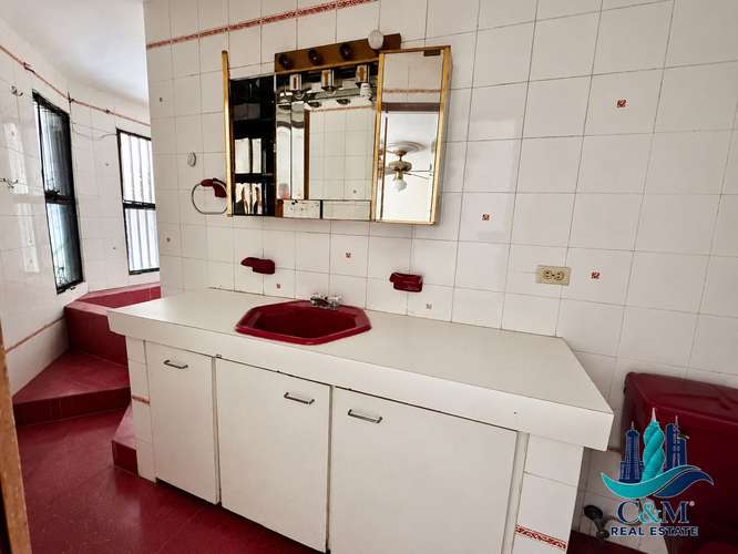 VENTA CASA REMATE via ESPAÑA LA LOMA PUEBLO NUEVO 3REC 3.5 BAÑOS 493M2 CV - Imagen 11