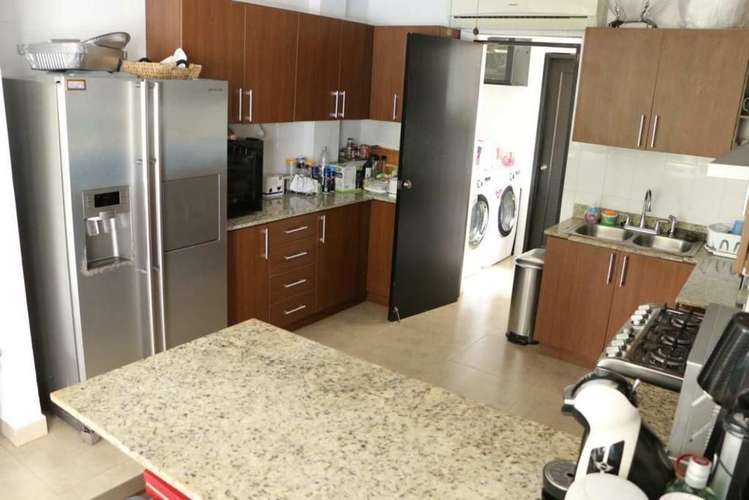 Venta de Casa de Lujo en Quintas del Sol, Playa Blanca – a Solo 200 m del Mar - Imagen 4