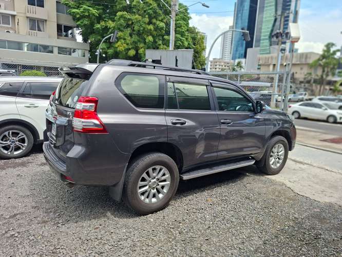 toyota prado vx 2016 - Imagen 4