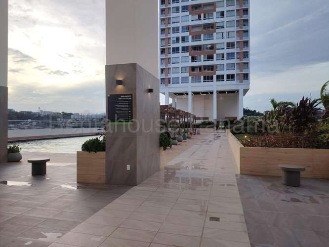 Se Alquila Apartamento en Ricardo J Alfaro LA27-3100