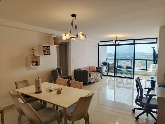 Alquiler de apartamento amoblado en Avenida Balboa 